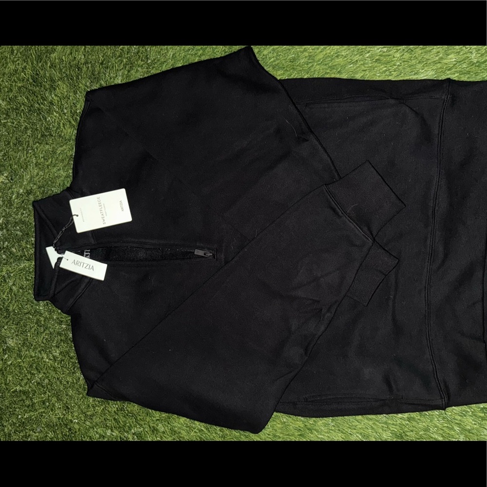 Aritzia boyfriend 1/2 zip